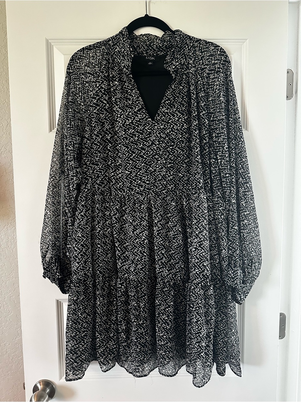 MSK Black & White Printed Long-Sleeve Tiered Tunic Dress